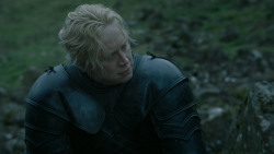 extant_GameOfThrones_5x03-HighSparrow_1950