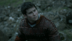 extant_GameOfThrones_5x03-HighSparrow_2030