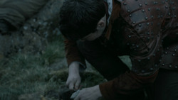 extant_GameOfThrones_5x03-HighSparrow_2065