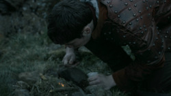 extant_GameOfThrones_5x03-HighSparrow_2069