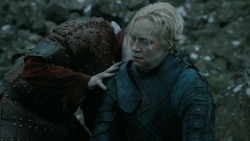 extant_GameOfThrones_5x03-HighSparrow_2114