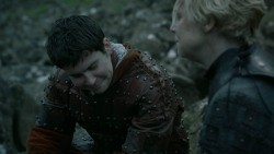 extant_GameOfThrones_5x03-HighSparrow_2177