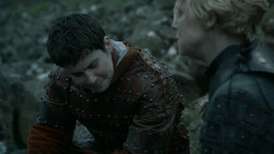 extant_GameOfThrones_5x03-HighSparrow_2180