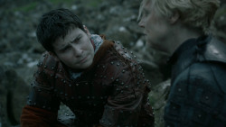 extant_GameOfThrones_5x03-HighSparrow_2219