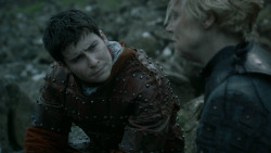 extant_GameOfThrones_5x03-HighSparrow_2220