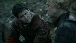 extant_GameOfThrones_5x03-HighSparrow_2223