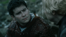 extant_GameOfThrones_5x03-HighSparrow_2397