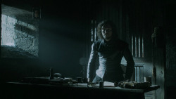 extant_GameOfThrones_5x03-HighSparrow_2431
