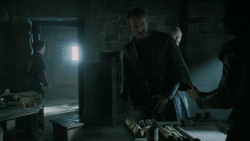 extant_GameOfThrones_5x03-HighSparrow_2434