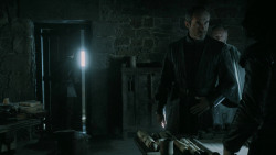 extant_GameOfThrones_5x03-HighSparrow_2436