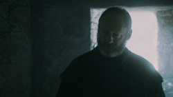 extant_GameOfThrones_5x03-HighSparrow_2705