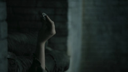 extant_GameOfThrones_5x03-HighSparrow_2906