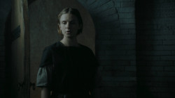 extant_GameOfThrones_5x03-HighSparrow_2931