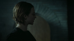 extant_GameOfThrones_5x03-HighSparrow_2939