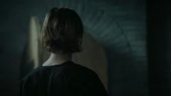 extant_GameOfThrones_5x03-HighSparrow_2941