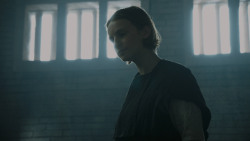 extant_GameOfThrones_5x03-HighSparrow_2985