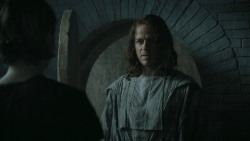 extant_GameOfThrones_5x03-HighSparrow_3003