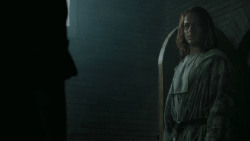 extant_GameOfThrones_5x03-HighSparrow_3025