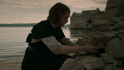 extant_GameOfThrones_5x03-HighSparrow_3254