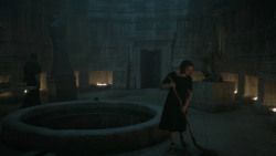 extant_GameOfThrones_5x03-HighSparrow_3293