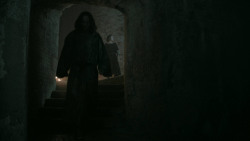 extant_GameOfThrones_5x03-HighSparrow_3378