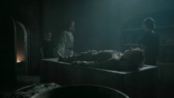extant_GameOfThrones_5x03-HighSparrow_3404