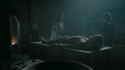 extant_GameOfThrones_5x03-HighSparrow_3405