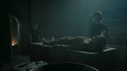 extant_GameOfThrones_5x03-HighSparrow_3424