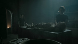 extant_GameOfThrones_5x03-HighSparrow_3426