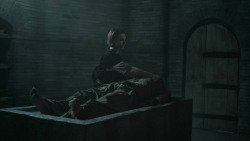 extant_GameOfThrones_5x03-HighSparrow_3429