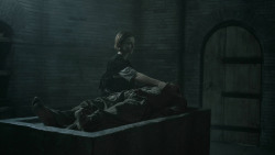 extant_GameOfThrones_5x03-HighSparrow_3431
