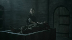 extant_GameOfThrones_5x03-HighSparrow_3434