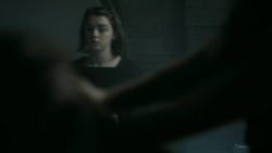 extant_GameOfThrones_5x03-HighSparrow_3438