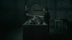 extant_GameOfThrones_5x03-HighSparrow_3445