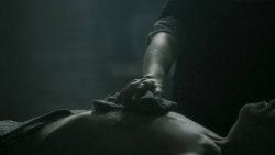 extant_GameOfThrones_5x03-HighSparrow_3496