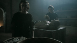 extant_GameOfThrones_5x03-HighSparrow_3527