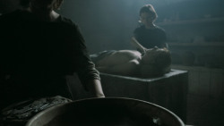 extant_GameOfThrones_5x03-HighSparrow_3529