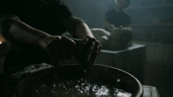 extant_GameOfThrones_5x03-HighSparrow_3541
