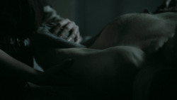extant_GameOfThrones_5x03-HighSparrow_3554