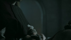 extant_GameOfThrones_5x03-HighSparrow_3558