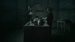 extant_GameOfThrones_5x03-HighSparrow_3568