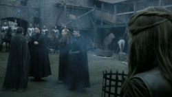 extant_GameOfThrones_5x03-HighSparrow_3672