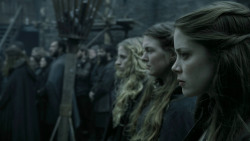 extant_GameOfThrones_5x03-HighSparrow_3679
