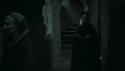 extant_GameOfThrones_5x03-HighSparrow_3688