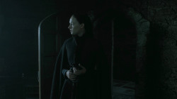 extant_GameOfThrones_5x03-HighSparrow_3705