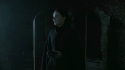 extant_GameOfThrones_5x03-HighSparrow_3706