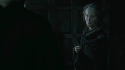 extant_GameOfThrones_5x03-HighSparrow_3714