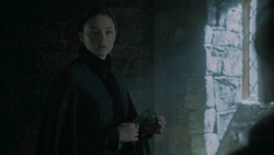 extant_GameOfThrones_5x03-HighSparrow_3719