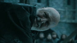 extant_GameOfThrones_5x03-HighSparrow_4197