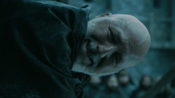 extant_GameOfThrones_5x03-HighSparrow_4213